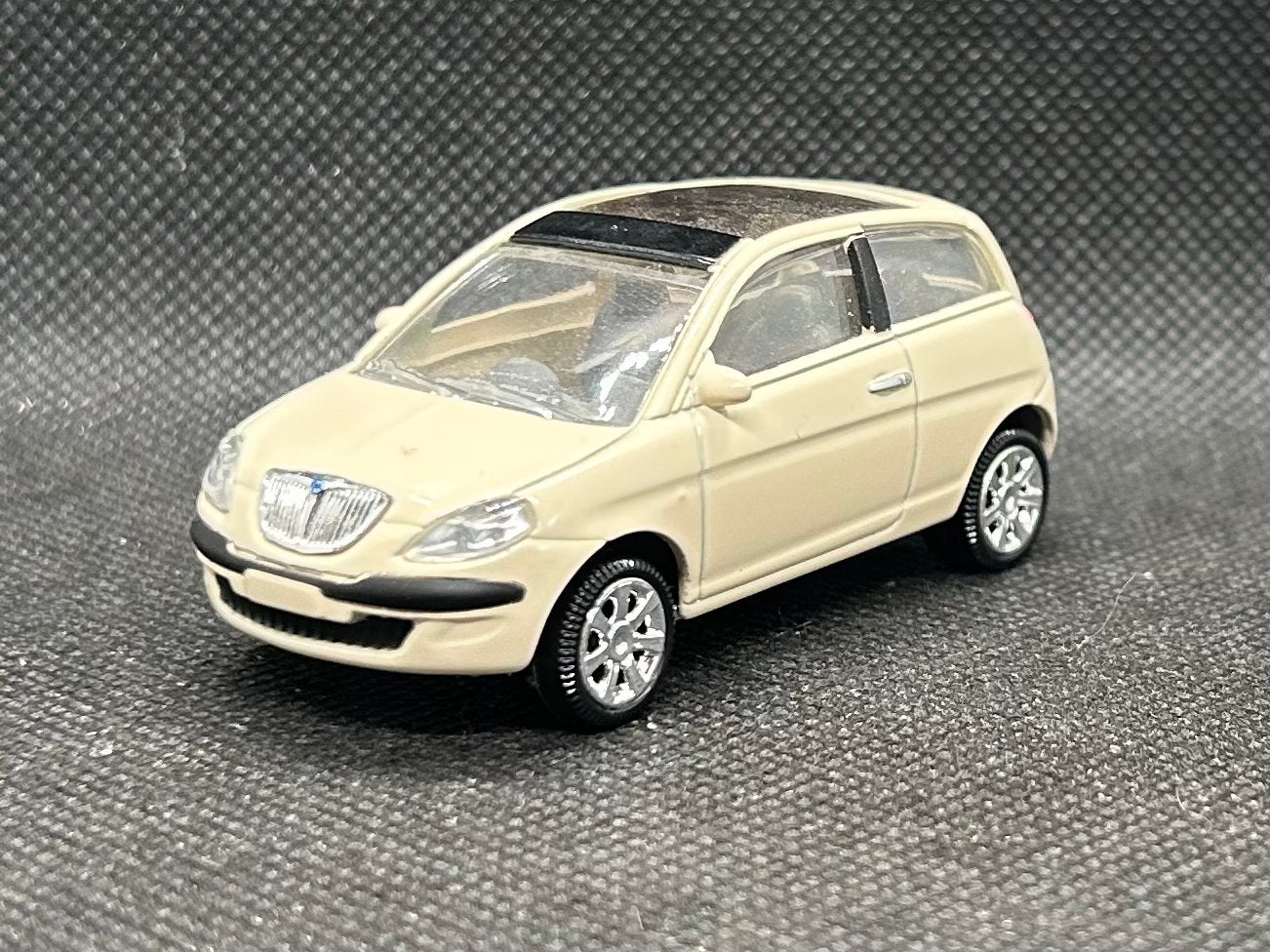 Norev Lancia Ypsilon 1:64, Verzenden, Zo goed als nieuw, Auto