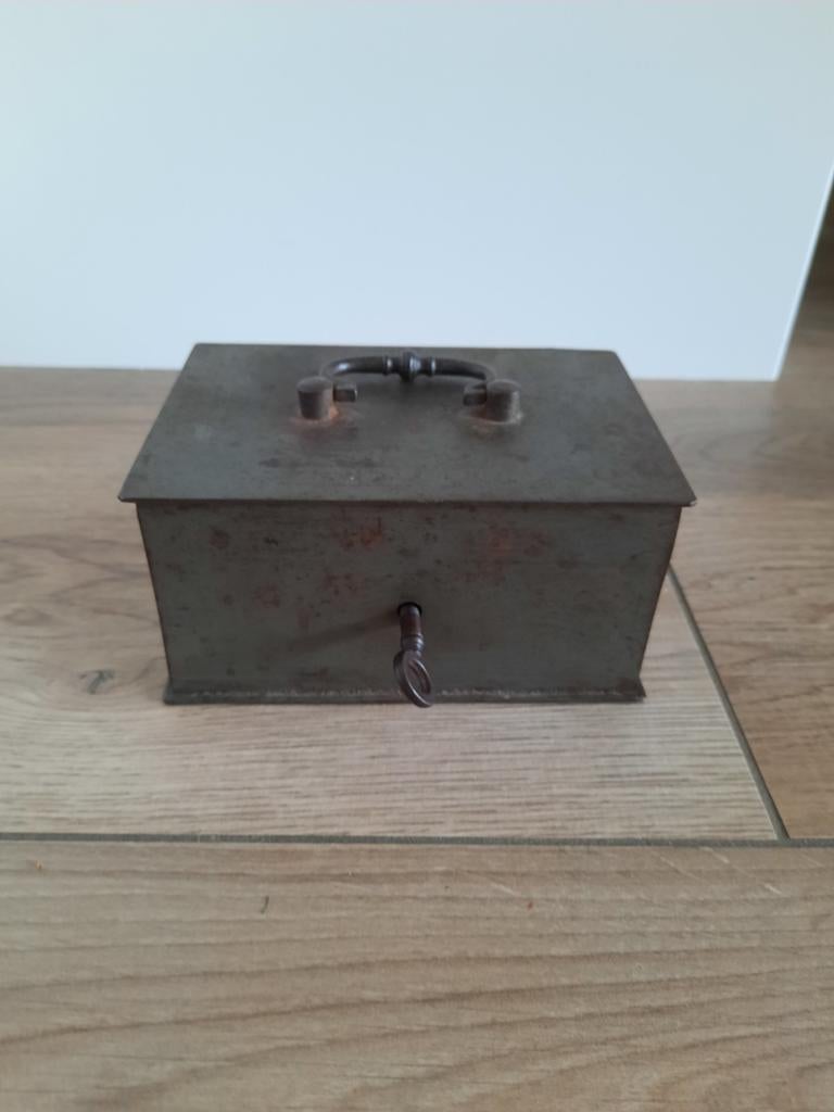 Vintage Beaumont Geldkistje – Met Originele Sleutel, Ophalen of Verzenden