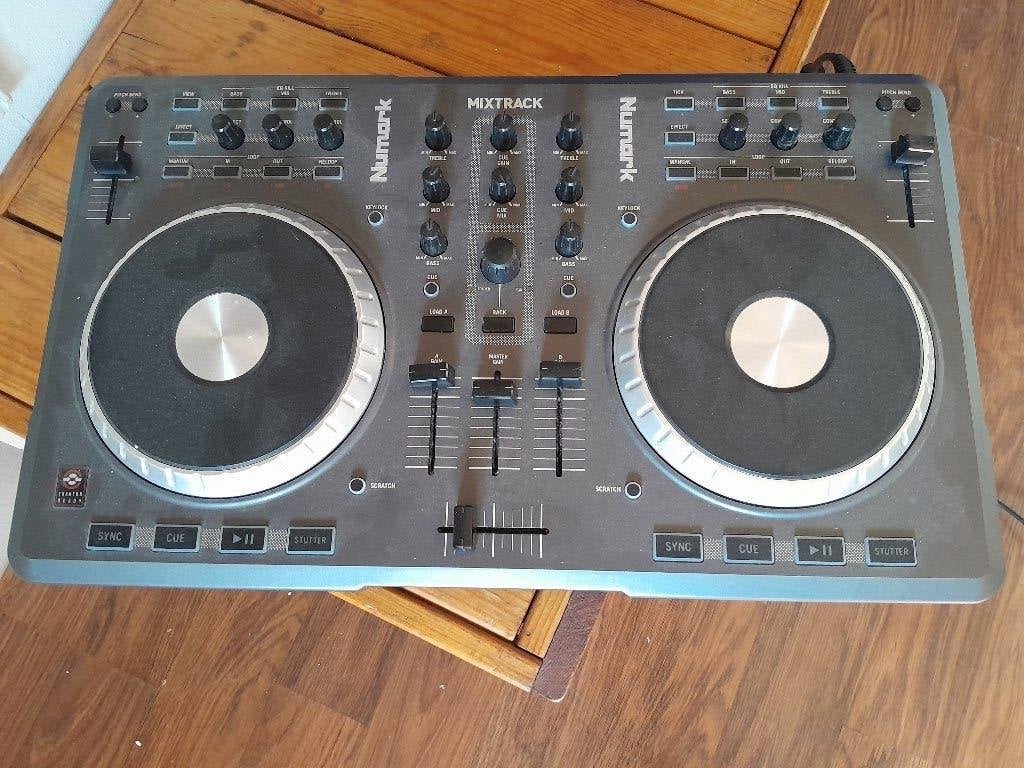 Numark Mixtrack PC DJ controller, Muziek en Instrumenten, Dj-sets en Draaitafels, Ophalen, Gebruikt, Overige merken