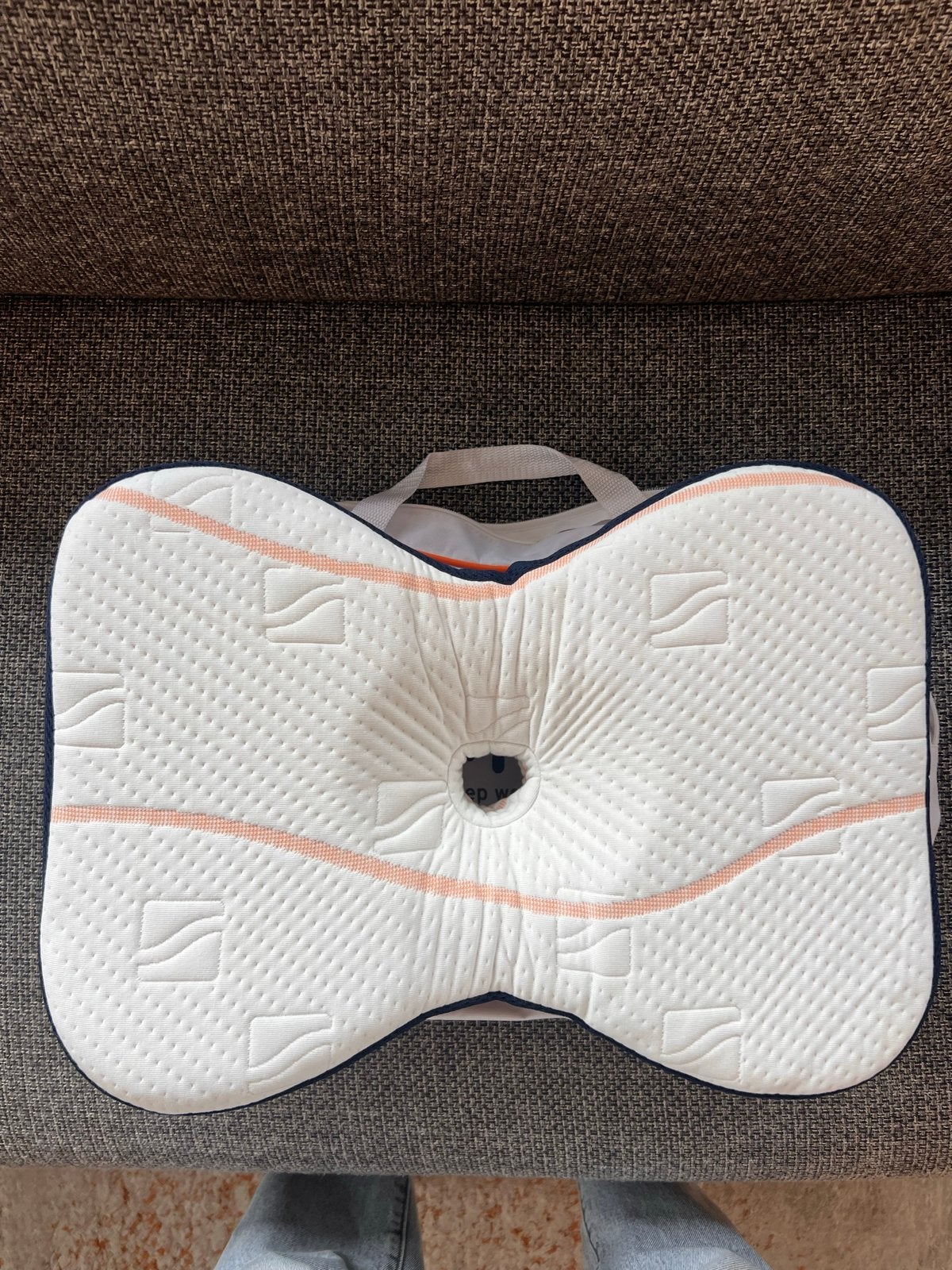 Mline Athletic Pillow - Nieuw en ongebruikt, Huis en Inrichting, Slaapkamer | Beddengoed, Ophalen of Verzenden, Nieuw, Wit, Kussen