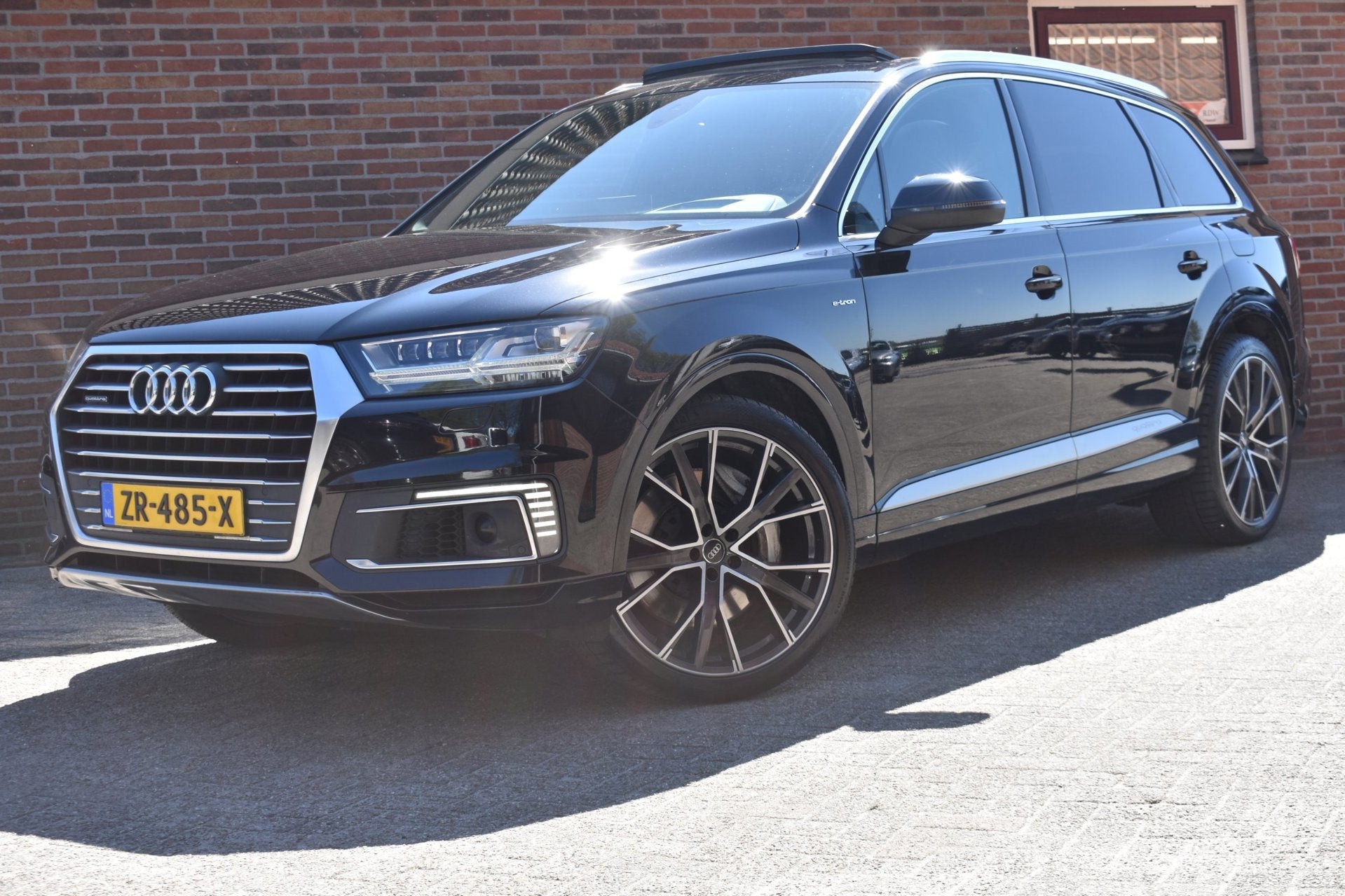 Audi Q7 3.0 TDI e-tron quattro Sport '16 Pano LED Clima Navi, Auto's, Audi, Automaat, Gebruikt, 241 €/maand, 259 pk