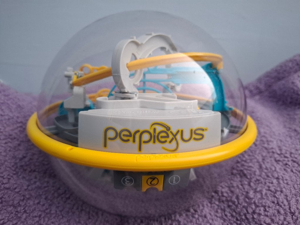 Perplexus Bal, Ophalen, Zo goed als nieuw