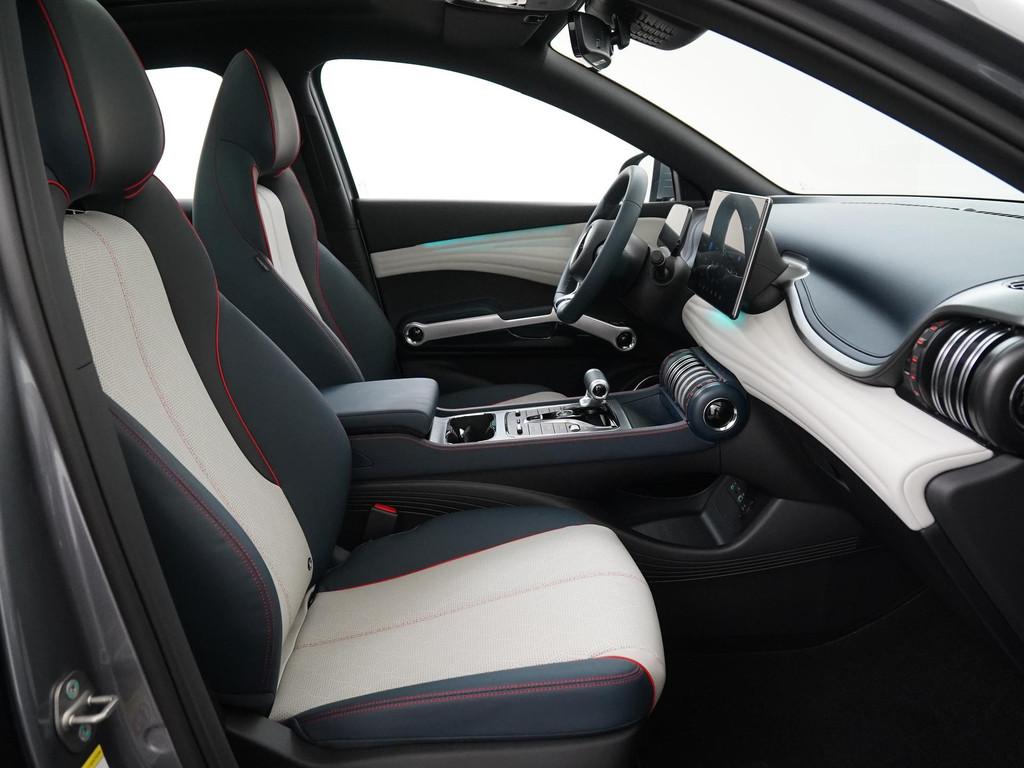 BYD ATTO 3 Comfort 60 kWh | Panoramadak | Zondag Open!, Auto's, BYD, 12 maanden, Gebruikt, 1725 kg, 204 pk