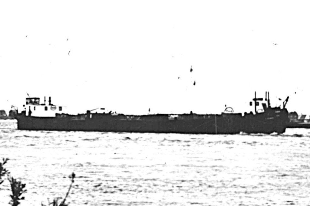 804490	Hardinxveld	ZH 1957 Merwede Binnenvaartschip	Gelopen, Verzamelen, Ansichtkaarten | Nederland, Ophalen of Verzenden, 1940 tot 1960