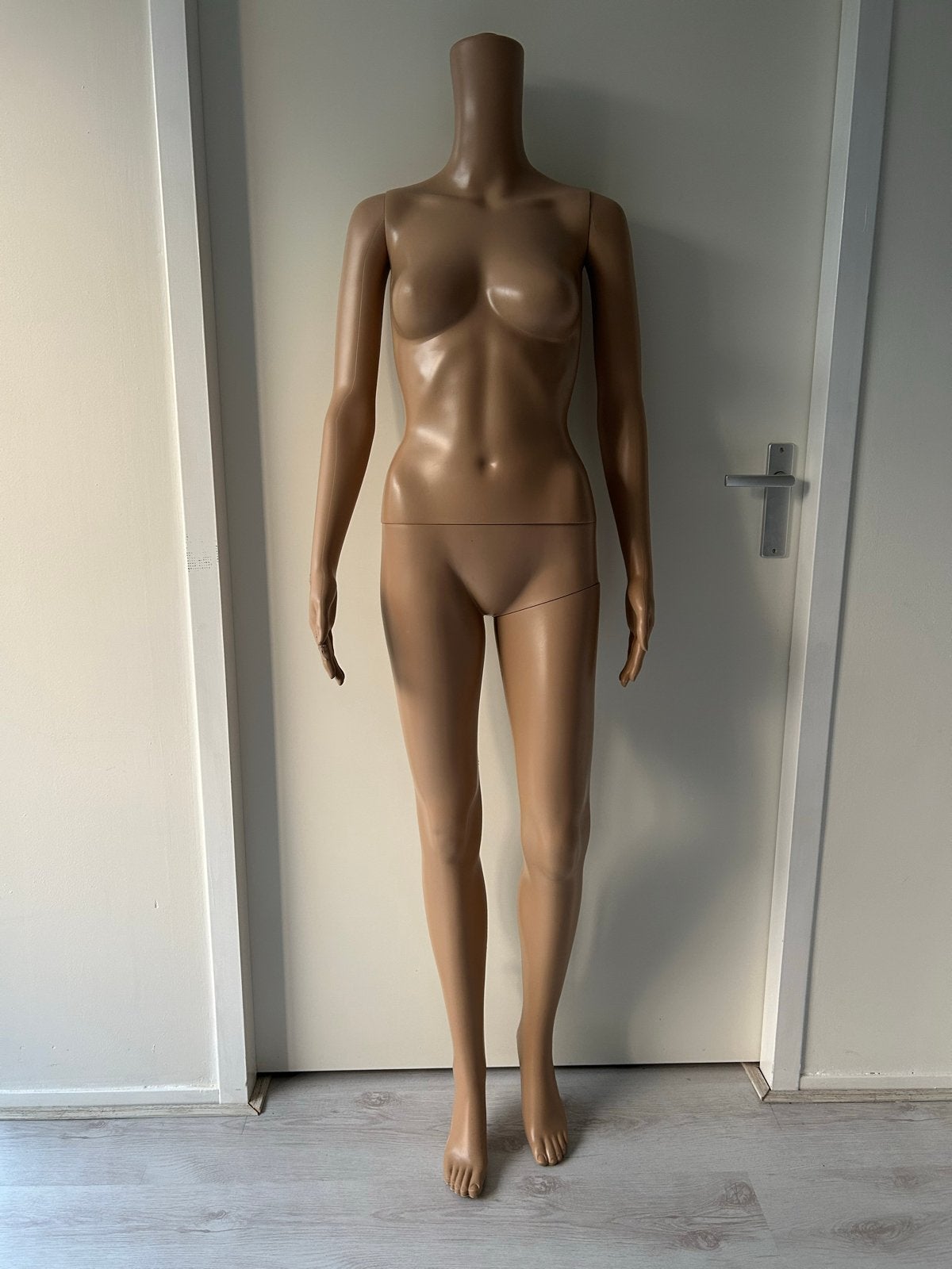 Dames paspop huidskleur, 165 cm, nette staat, Ophalen, Gebruikt, Paspop