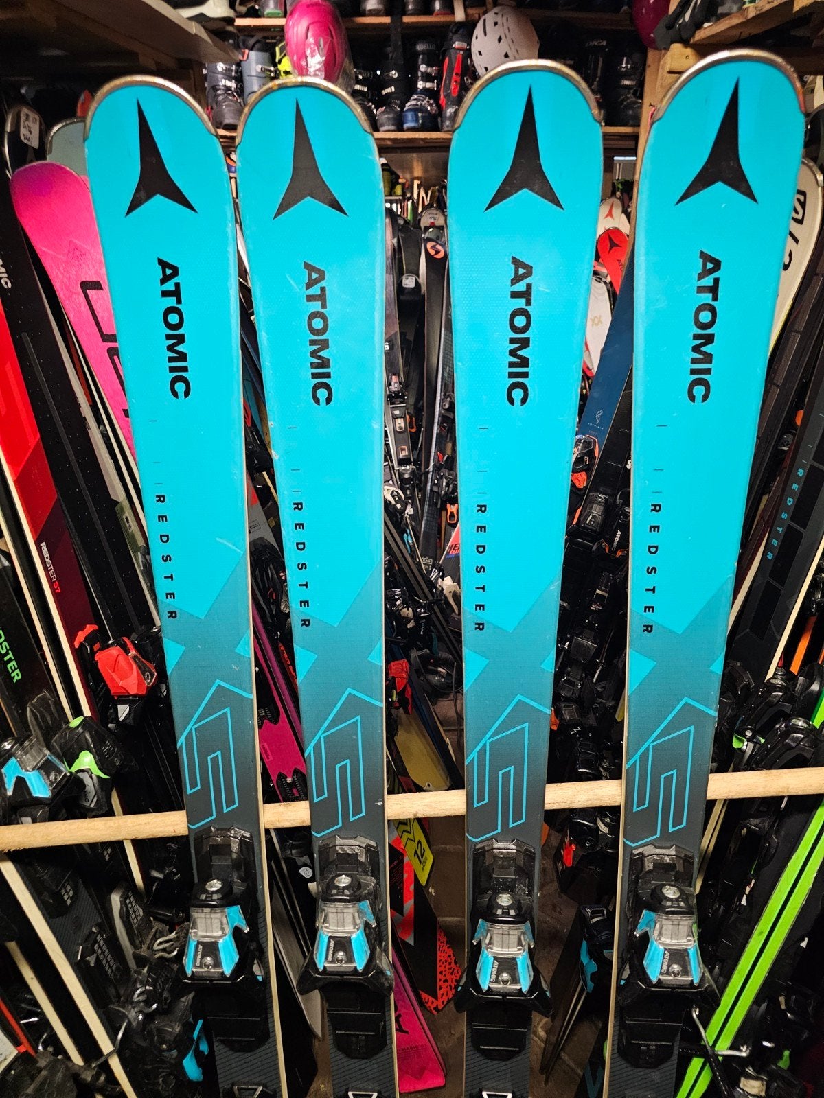 161cm ATOMIC REDSTER X5, 160 tot 180 cm, Ophalen of Verzenden, Zo goed als nieuw, Carve