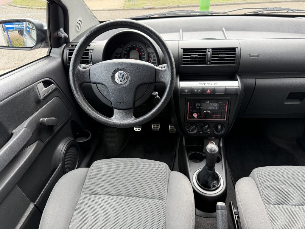Volkswagen Fox 1.2 Trendline AIRCO 139DKM! NETTE FOX, Bluetooth, Euro 5, 969 kg, 1198 cc