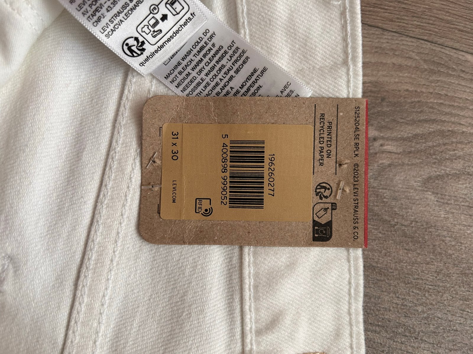 Nieuwe Levi's 311 Shaping Skinny W31 L30 met labels, Ophalen, Nieuw, Wit, W30 - W32 (confectie 38/40)