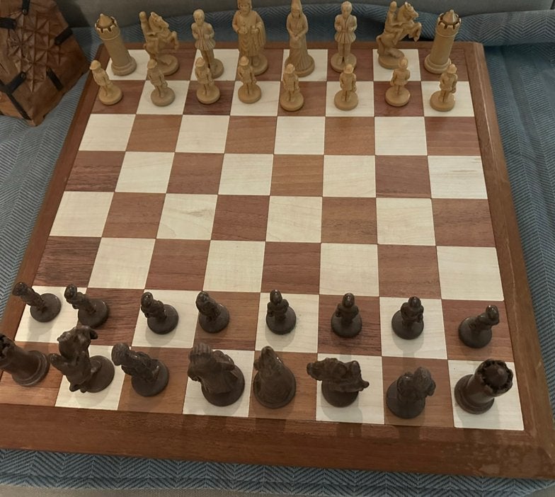 Homas Ivora – schaakstukken thema middeleeuwen, Een of twee spelers, Ophalen of Verzenden, Gebruikt