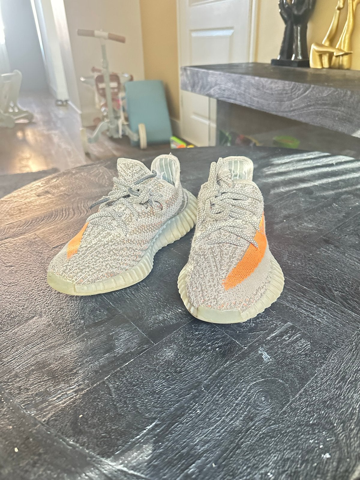 Adidas Yeezy Boost 350 V2 sneakers maat 38, Ophalen of Verzenden, Zo goed als nieuw, Grijs, Sneakers of Gympen