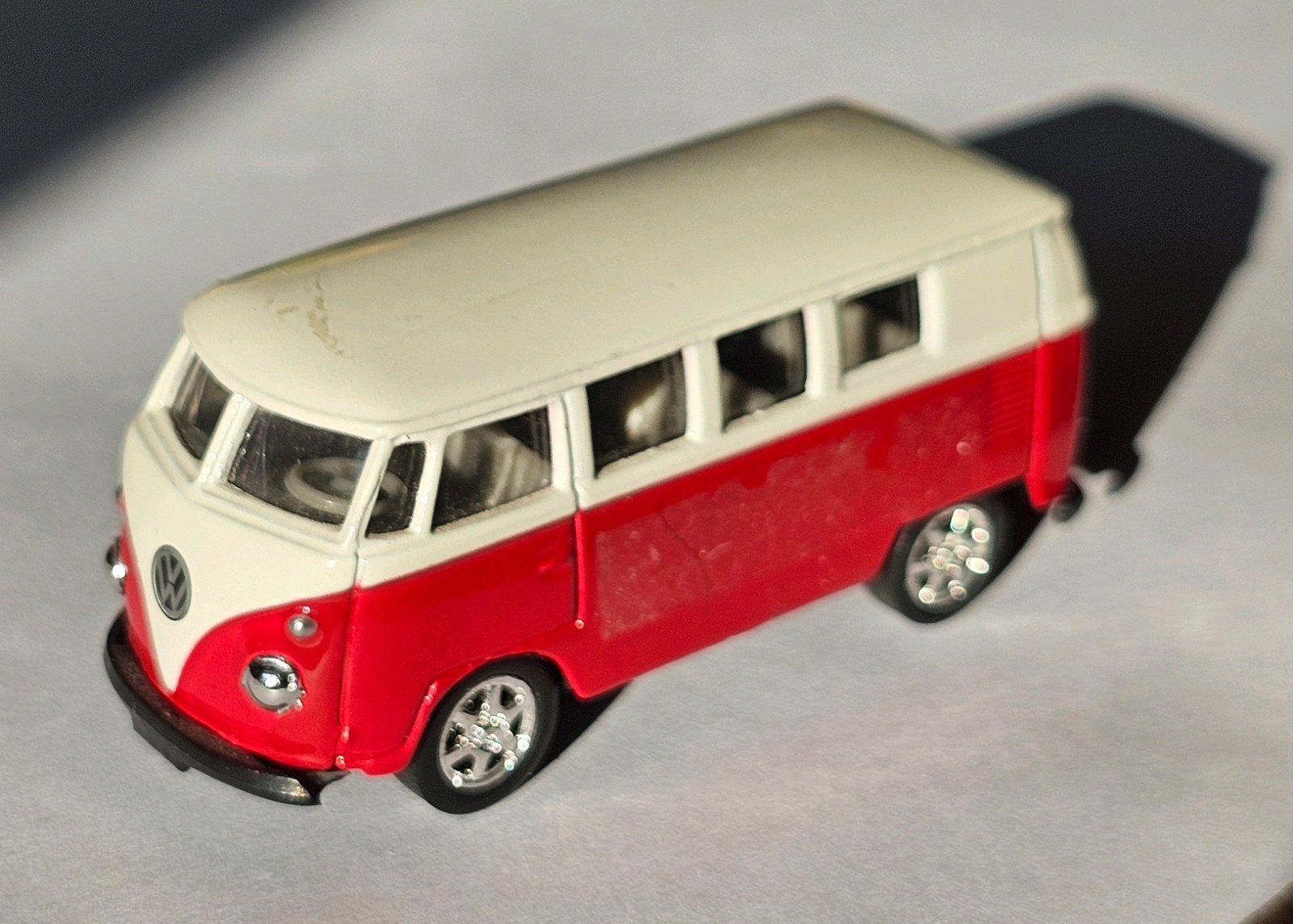 Modelauto - Welly Volkswagen Microbus (1962) vintage, Ophalen of Verzenden, Gebruikt