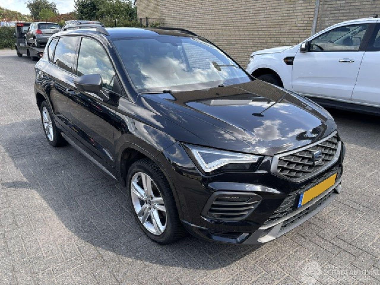 SEAT Ateca 1.0 TSI FR Business Intense NAP (bj 2021), Auto diversen, Schadeauto's, Overige carrosserieën, Handgeschakeld, Service@seat.de