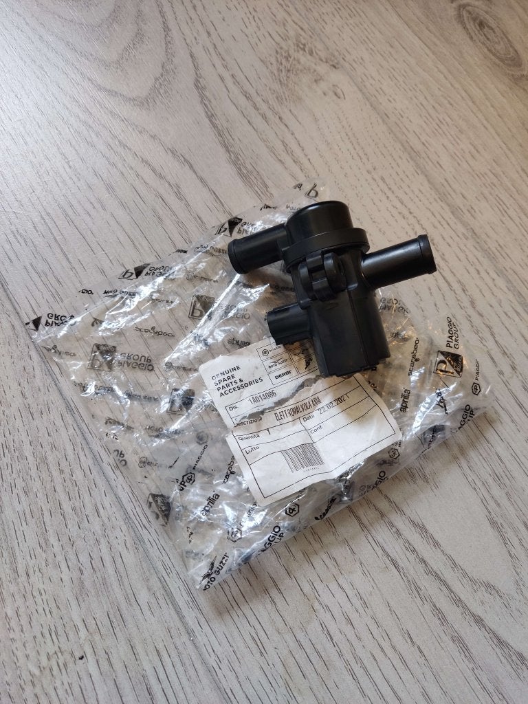 Luchtregelaar Cilinderkop Piaggio euro-5 sas NIEUW, Fietsen en Brommers, Brommeronderdelen | Scooters, Info@jynkx.com, Nieuw, Ophalen of Verzenden