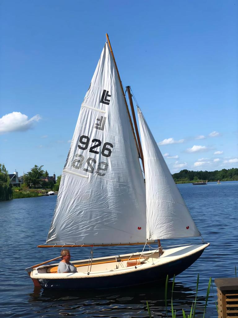 Leukothea zeil en roeiboot, Watersport en Boten, Ophalen, Gebruikt, Minder dan 15 m², Overige typen