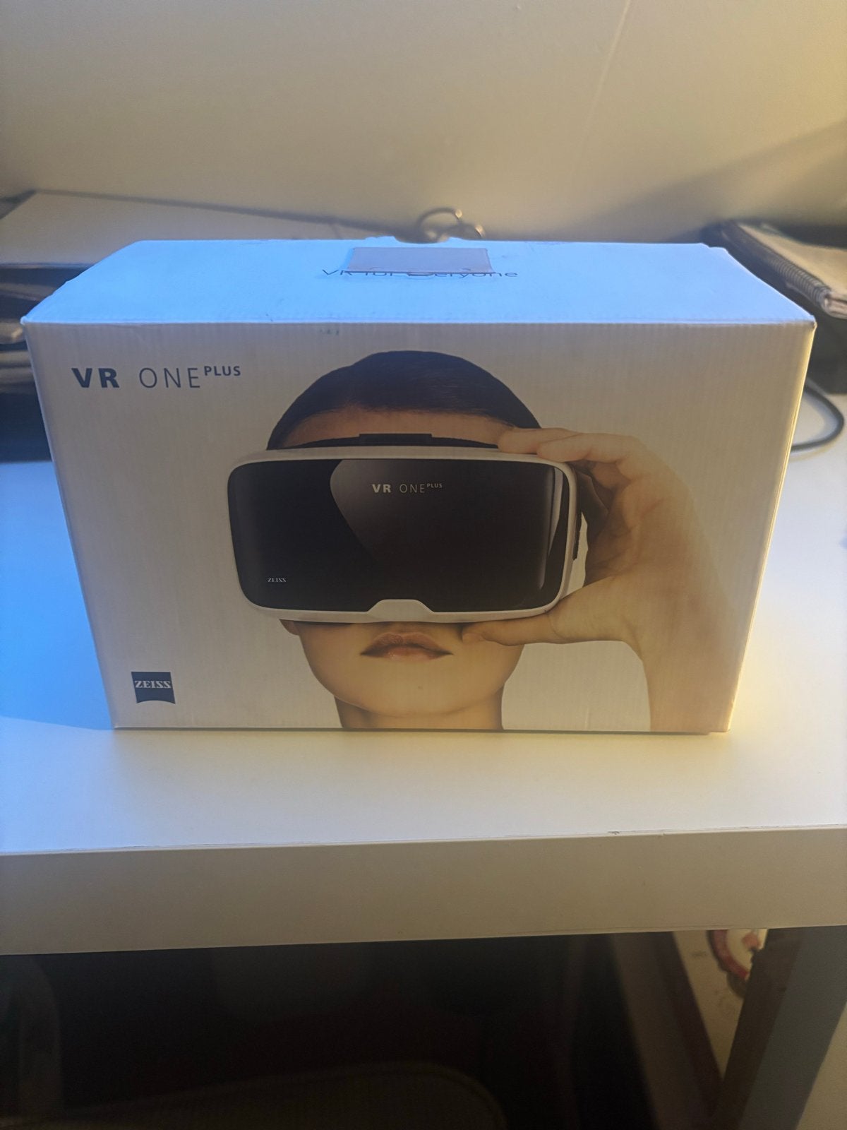Zeiss VR ONE Plus VR-bril voor smartphones, Ophalen of Verzenden, Zo goed als nieuw, VR-bril, Telefoon