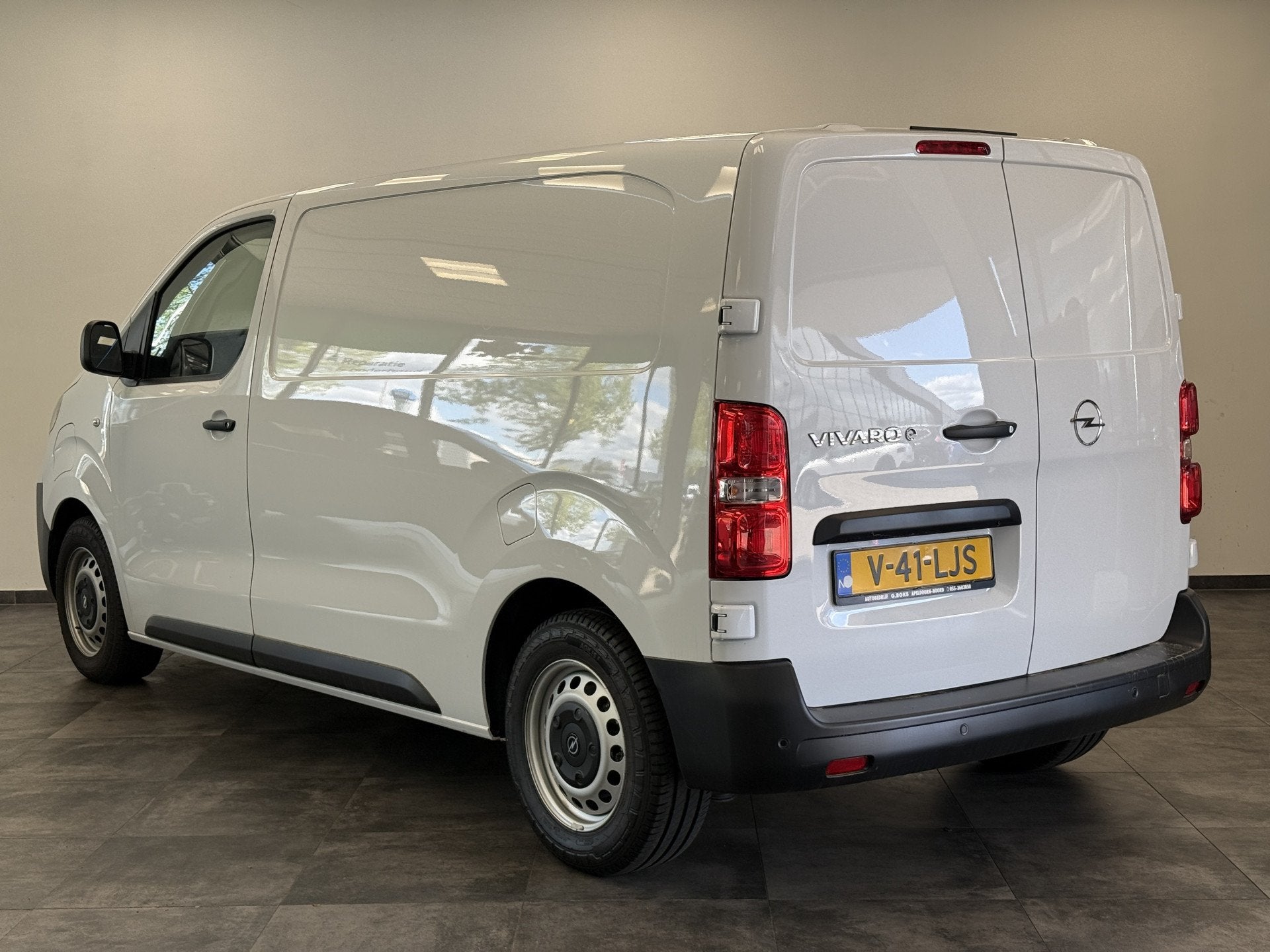 Opel Vivaro Electric L2 75 kWh 3 Persoons Achteruitrijcamera, Auto's, Gebruikt, Zwart, Wit, Origineel Nederlands