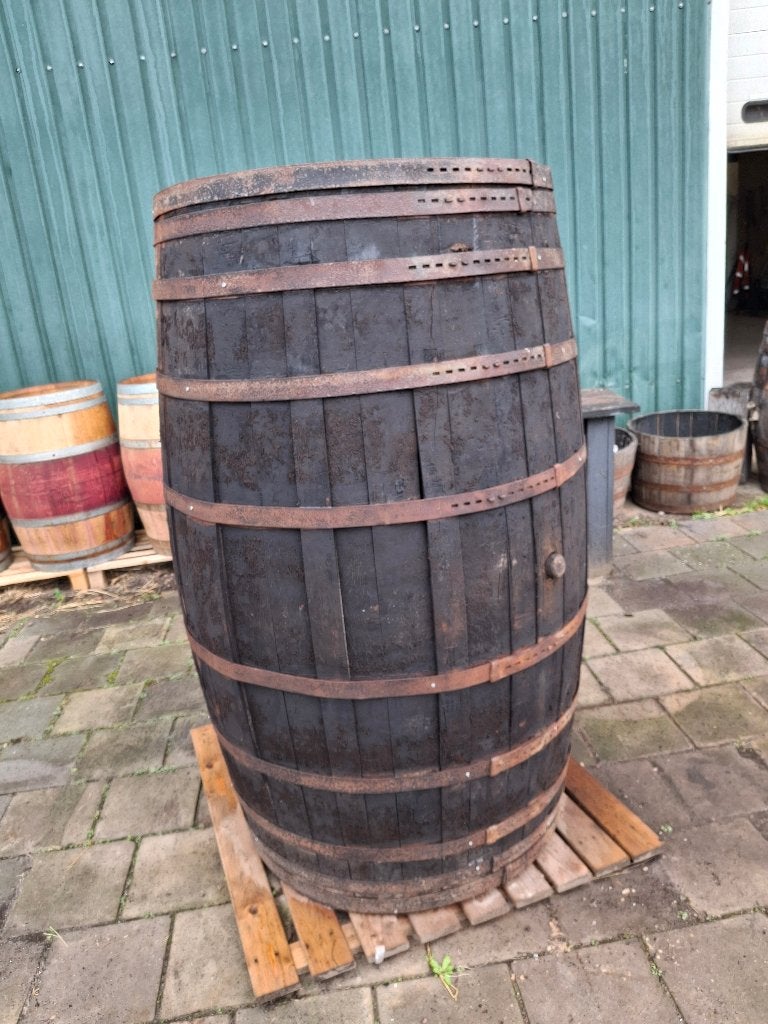 wijnvat eiken 900 liter BLIKVANGER ca 100 jaar oud zie omsch, Tuin en Terras, 150 liter of meer, Ophalen, Gebruikt, Hout
