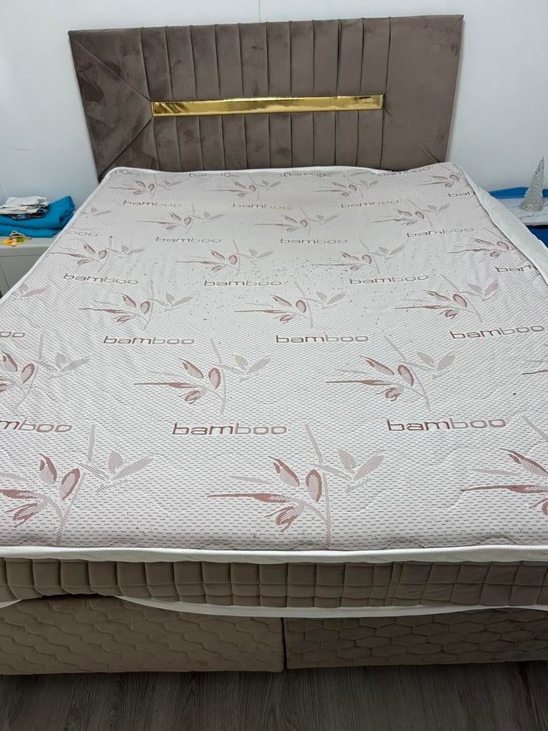 tweepersonen bed met gratis metras, Ophalen, Gebruikt, Beige, Tweepersoons