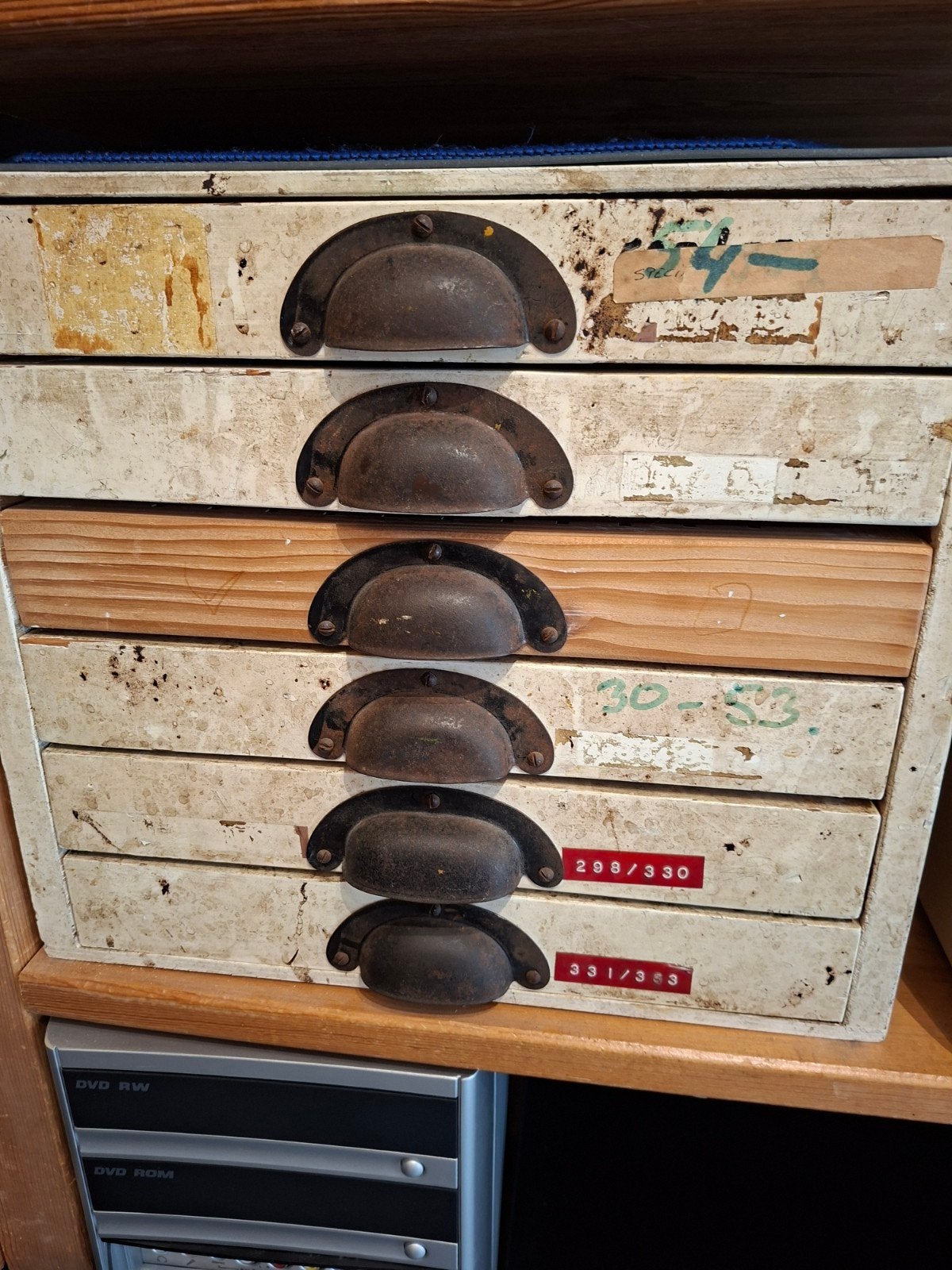 Vintage houten ladenblokje met elektronica onderdelen, Ophalen of Verzenden, Gebruikt