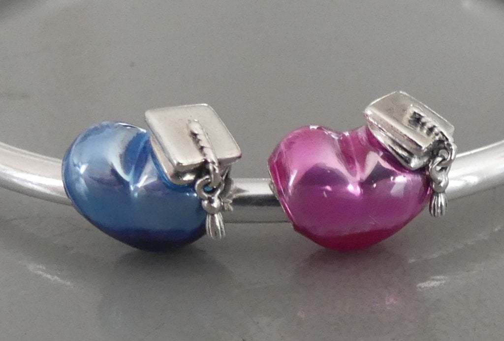 Pandora AFSTUDEER HARTJE (2023) *NIEUW*, Sieraden, Tassen en Uiterlijk, Bedels, Nieuw, Pandora, Zilver, 2 of 3 bedels, Verzenden