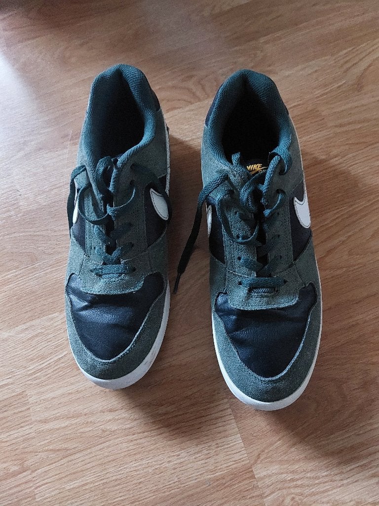 1 paar nike sportschoenen groen met wit45, Kleding | Heren, Schoenen, Overige kleuren, Sportschoenen, Nike, Ophalen of Verzenden
