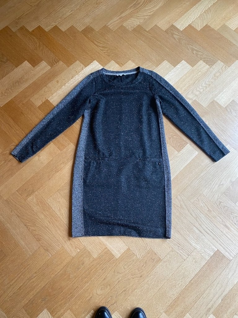 Tweed achtige jurk grijs met zwart van Sandwich maat S, Kleding | Dames, Zwart, Ophalen of Verzenden, Zo goed als nieuw, Maat 36 (S)