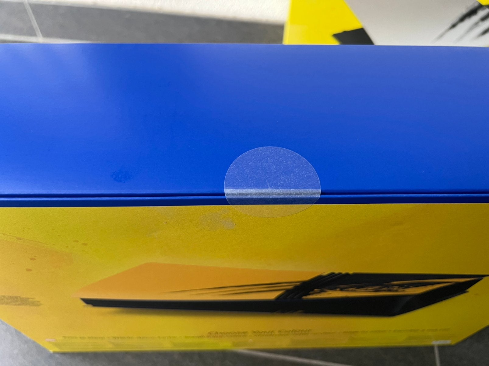 Foto 5 van Wolverine PS5 PRO Cover Battle Yellow Of Adamantium