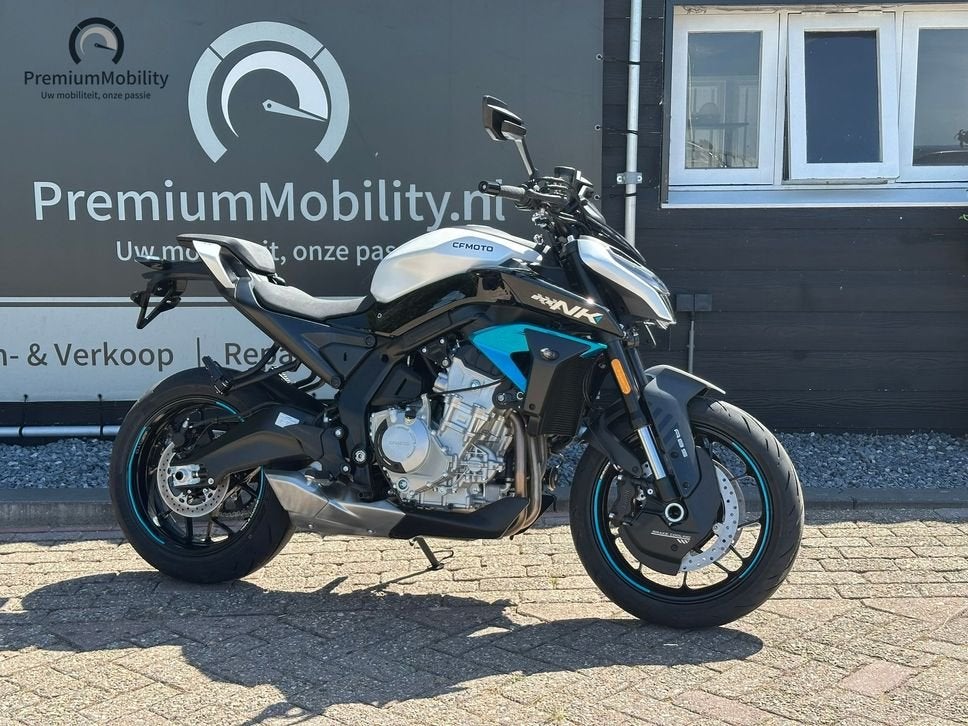 CFMOTO 675 NK (TUNDRA GREY / GLACIER WHITE), 675 cc, CFMOTO, Motorrijbewijs A, Bedrijf