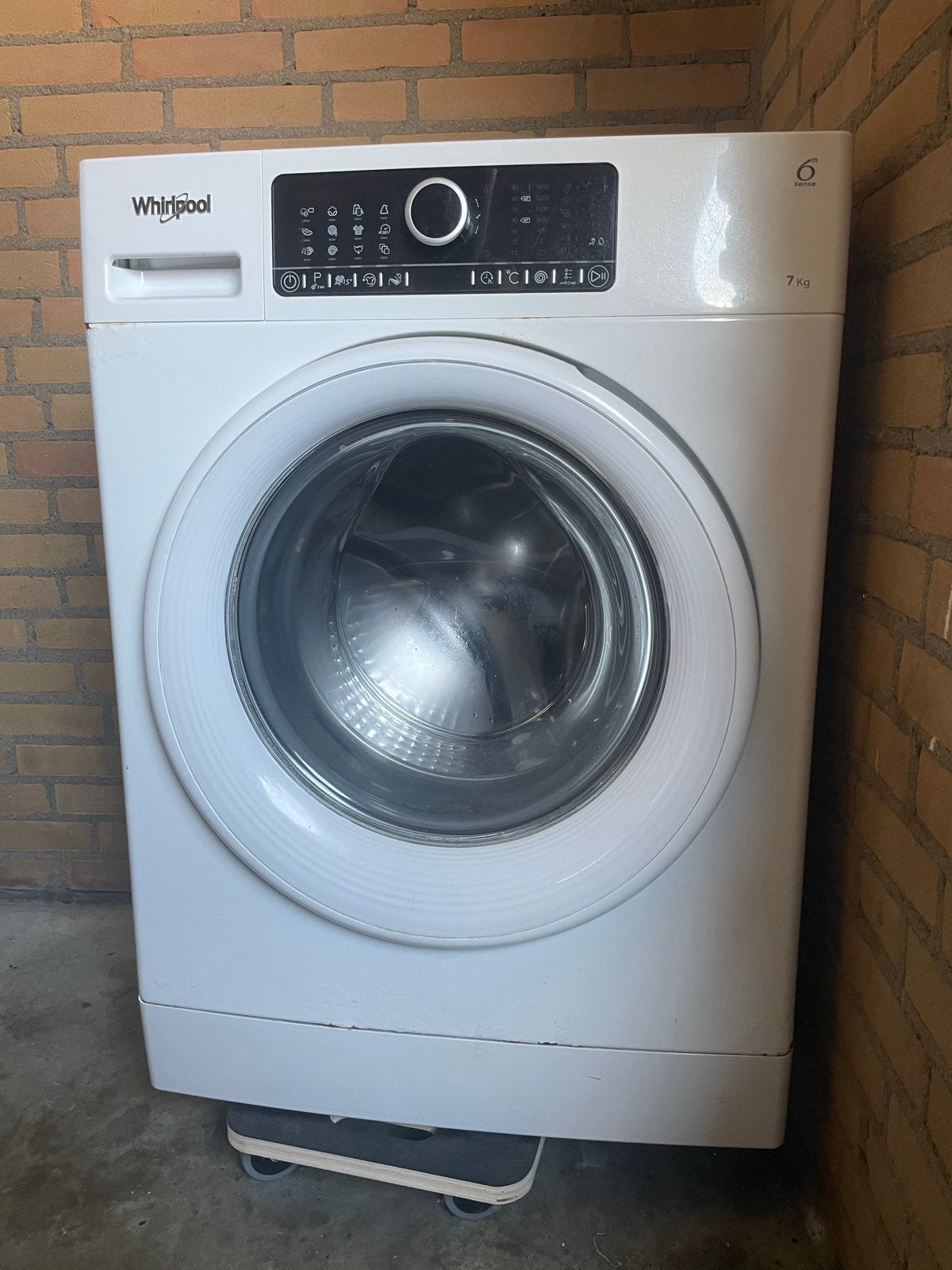 Whirlpool Wasmachine 7 kg - Werkt perfect, roestplekken, Witgoed en Apparatuur, Wasmachines, Ophalen, Gebruikt, Voorlader, 85 tot 90 cm