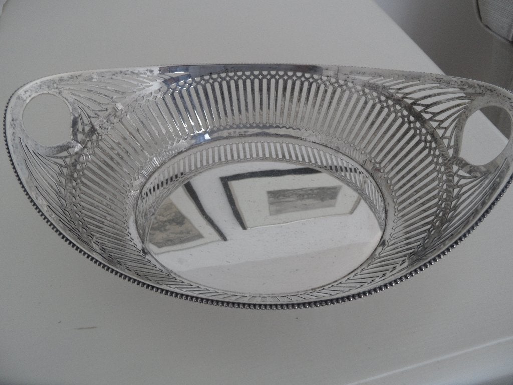 Antiek, of oud zilver brood mand schaal zie, Ophalen of Verzenden, Zilver