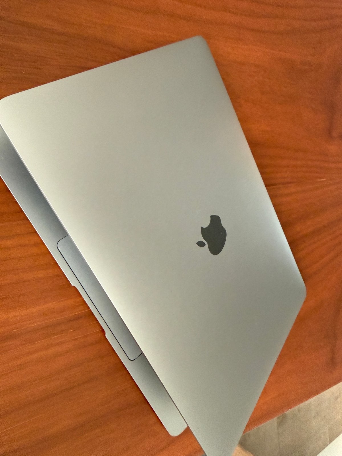 Foto 4 van MacBook Air M1 2020 - 256GB - 129 laadcycli - 91% batterij