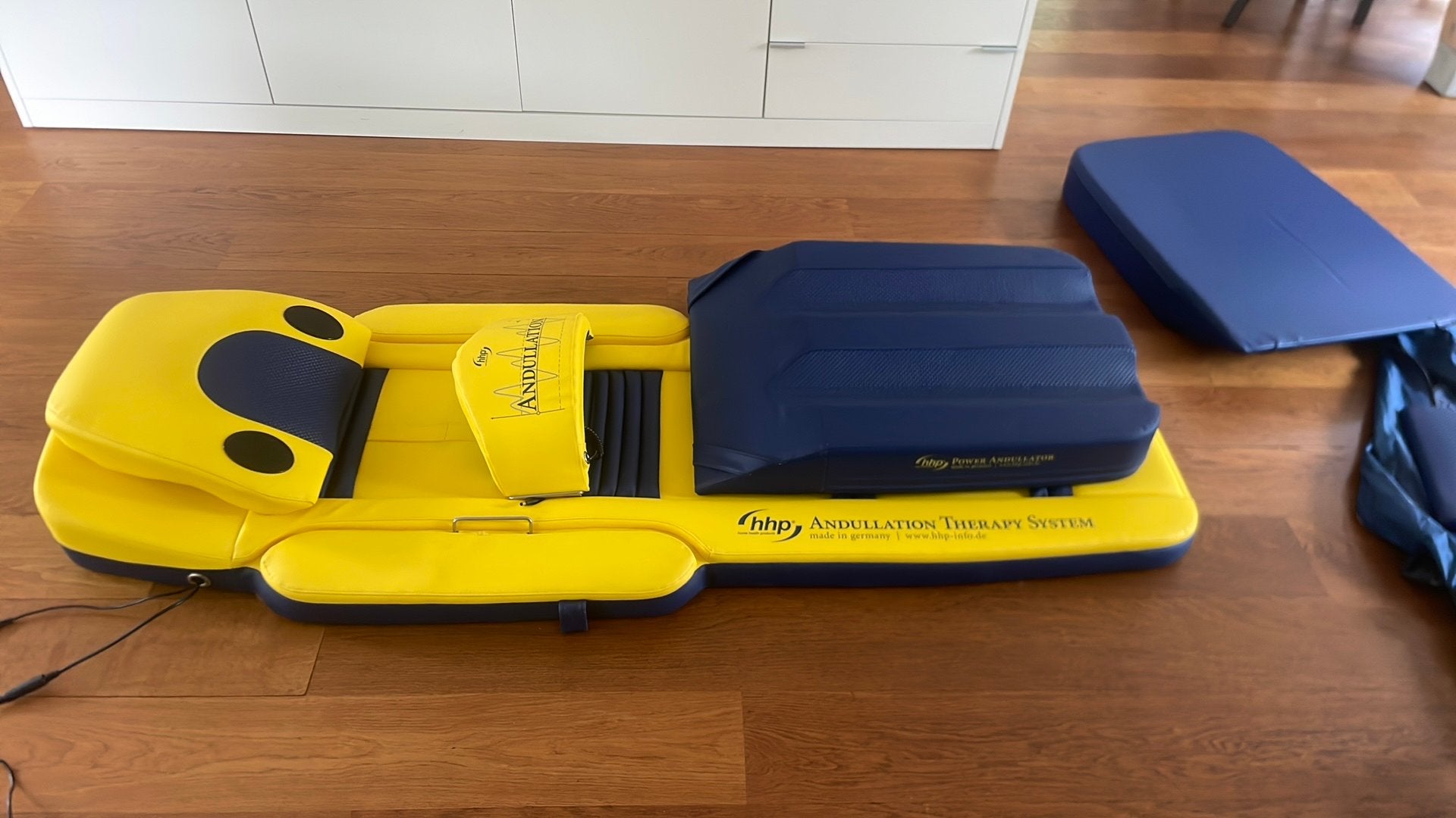 Massagebed, Sport en Fitness, Ophalen, Zo goed als nieuw, Apparaat