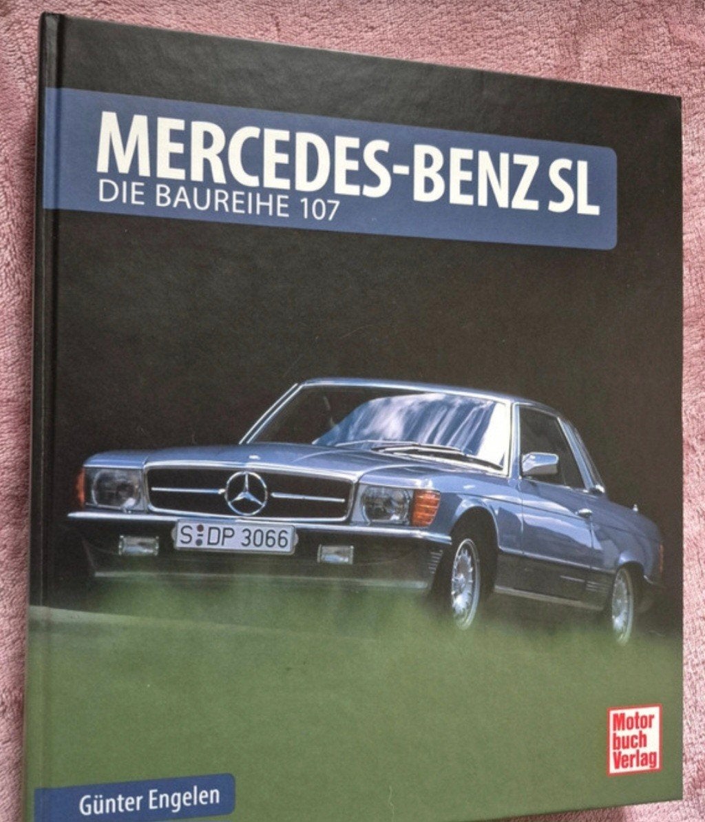 Dik 3cm boek Mercedes R107 SL SLC over de gehele bouwtijd, Ophalen of Verzenden, Zo goed als nieuw, Mercedes