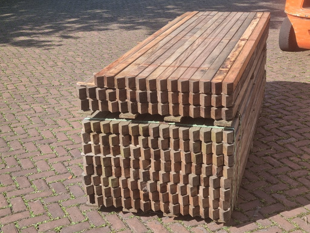 Hardhouten palen geschaafd 6.4x6.4 cm, Tuin en Terras, Ophalen, Palen, Nieuw, Hardhout