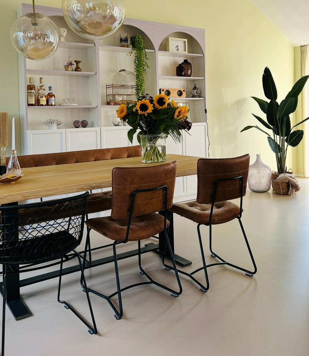 Eettafel met stoelen en bankje, Ophalen, Gebruikt, 100 tot 150 cm, 200 cm of meer