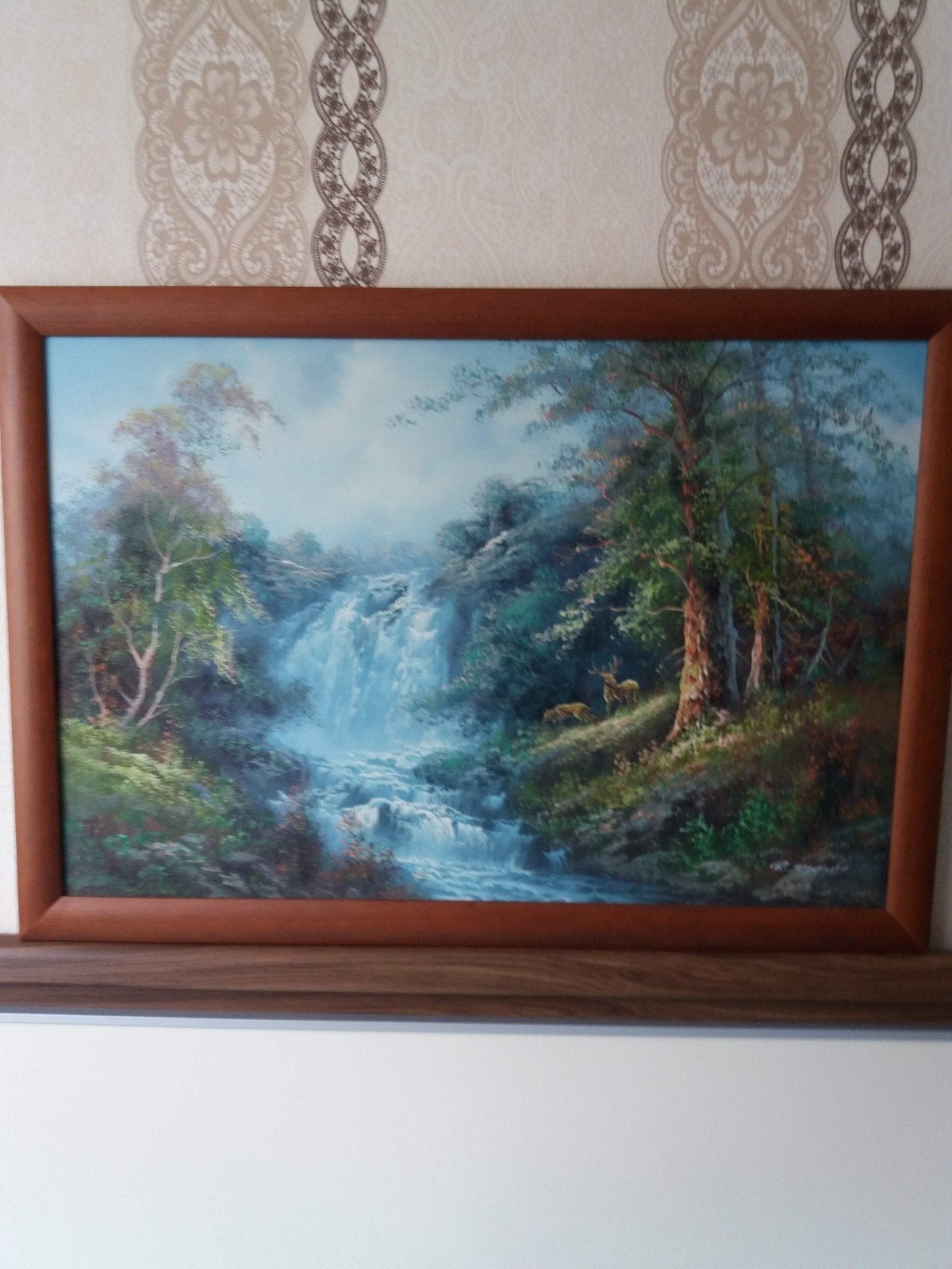 Schilderij met waterval en herten - Gesigneerd, Ophalen, Doek, Realistisch, Landschap