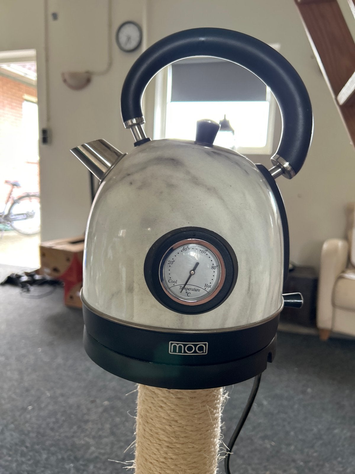 MOA Waterkoker met temperatuurmeter - Marmerlook, 1 tot 2 liter, Ophalen of Verzenden, Zo goed als nieuw