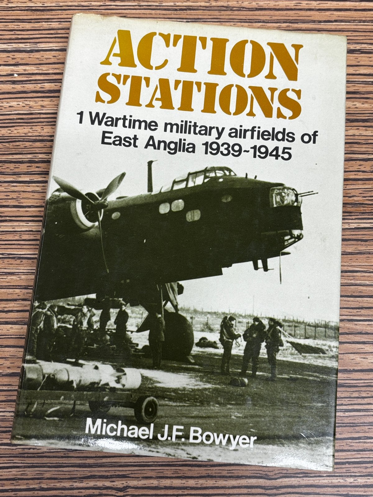 Action Stations, Ophalen of Verzenden, Tweede Wereldoorlog, Zo goed als nieuw, Luchtmacht
