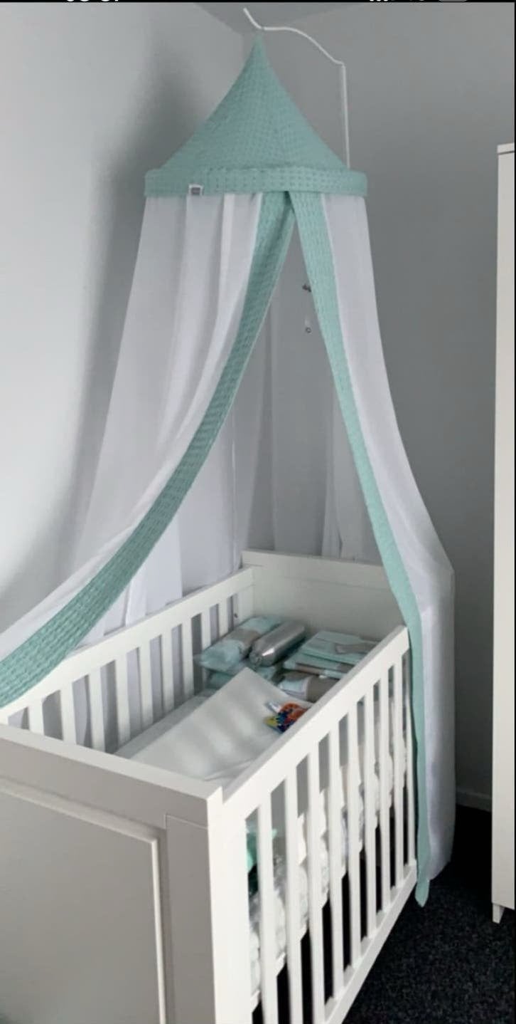 Ledikant Malibu Baby Dump 120x60 cm met matras en klamboe, Ophalen, Zo goed als nieuw, Ledikant