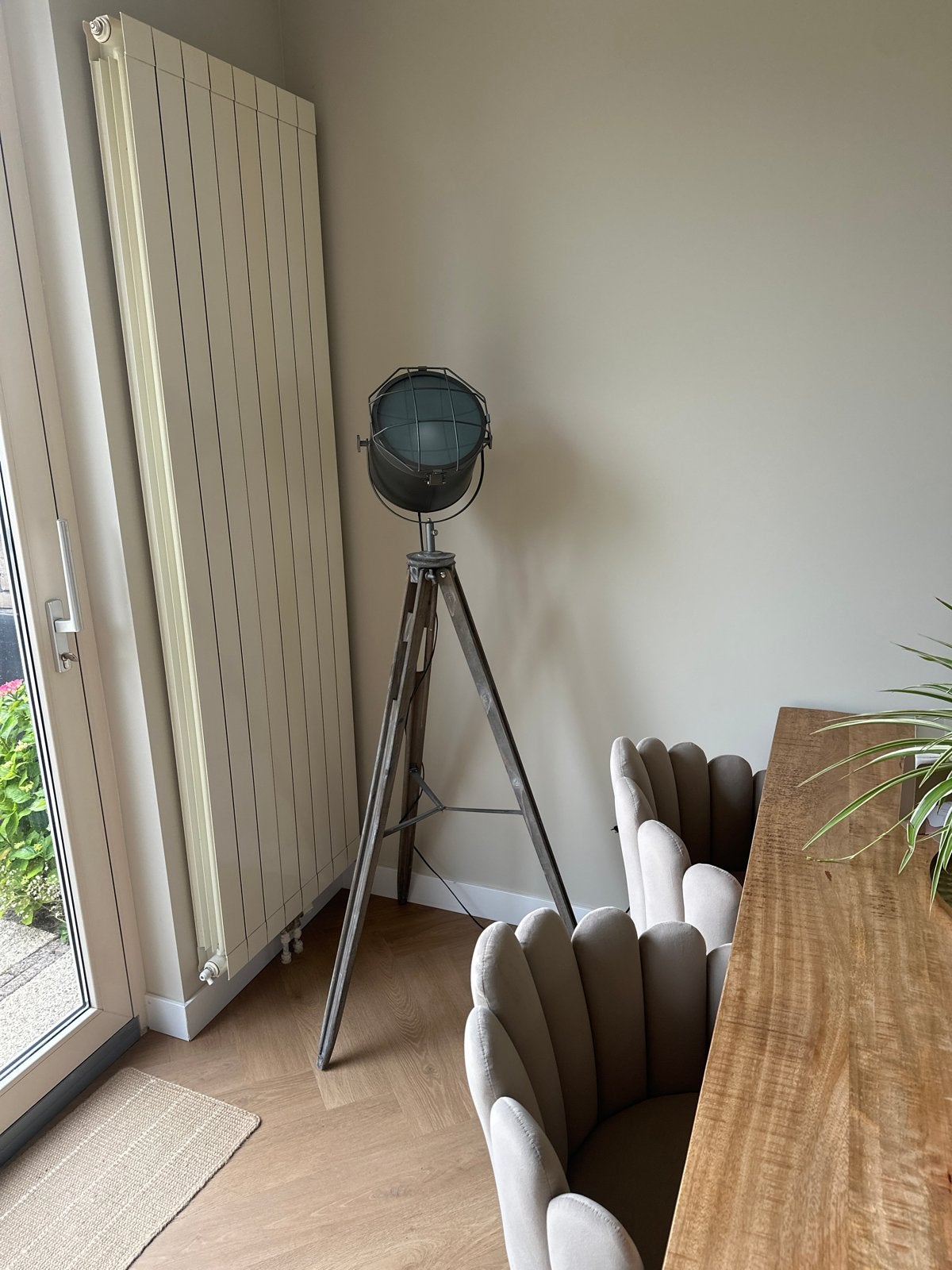 Industriële Vloerlamp Spotlicht op Statief - Stoer Design, Ophalen, Zo goed als nieuw, Hout, 150 tot 200 cm