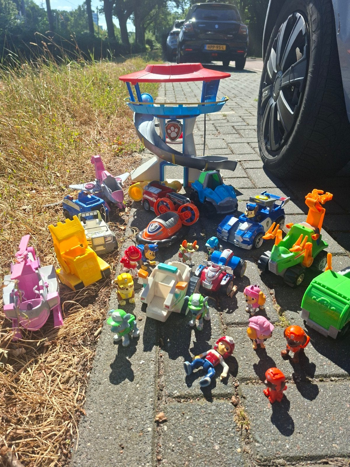 Paw Patrol Uitkijktoren met 14 Voertuigen en Veel Poppetjes, Kinderen en Baby's, Speelgoed | Actiefiguren, Ophalen of Verzenden