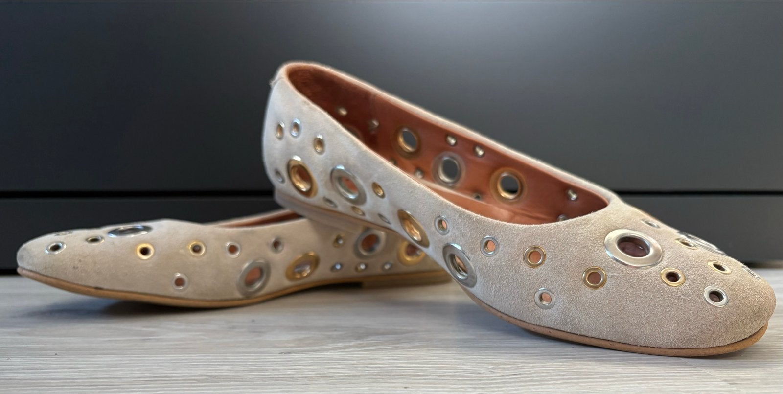 Dwrs ballerina's maat 39 crème met metalen ringen, Kleding | Dames, Verzenden, Gedragen, Beige, Ballerina's