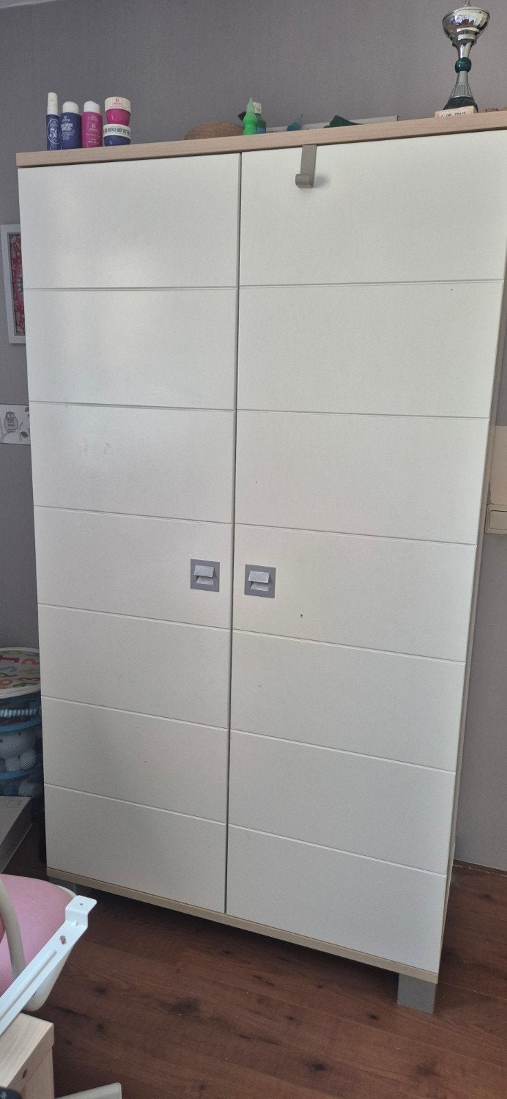 Kledingkast met hang- en leggedeelte, Ophalen, Met deur(en), Gebruikt, 50 tot 100 cm