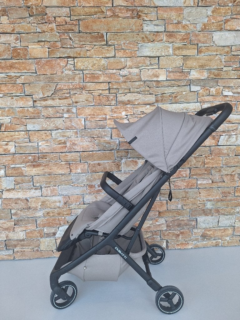 Dubatti Smart E2 buggy (Incl. accesoirres), Kinderen en Baby's, Buggy's, Zo goed als nieuw, Overige merken, Regenhoes, Verstelbare rugleuning