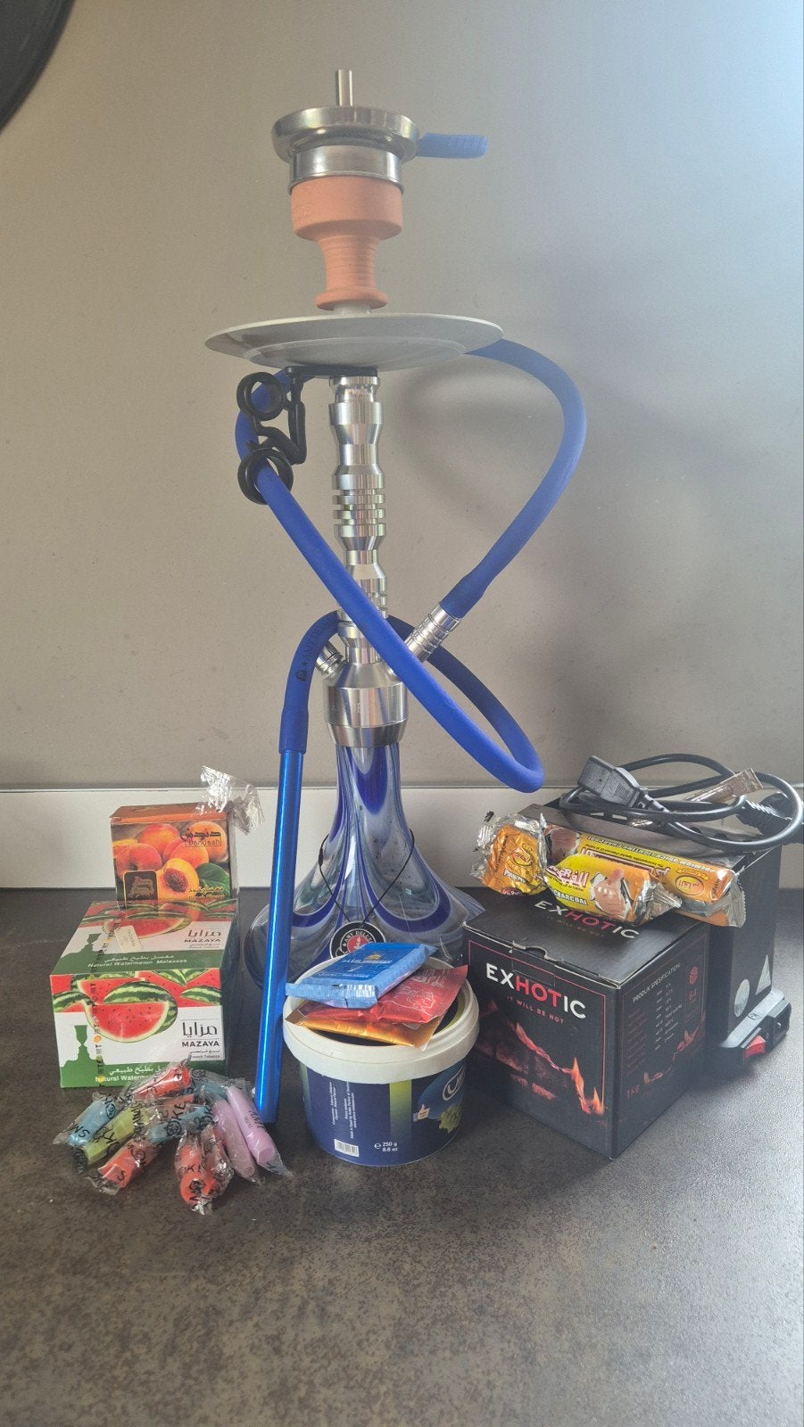 Mooie waterpijp met toebehoren, Ophalen, Zo goed als nieuw, (Water)pijp