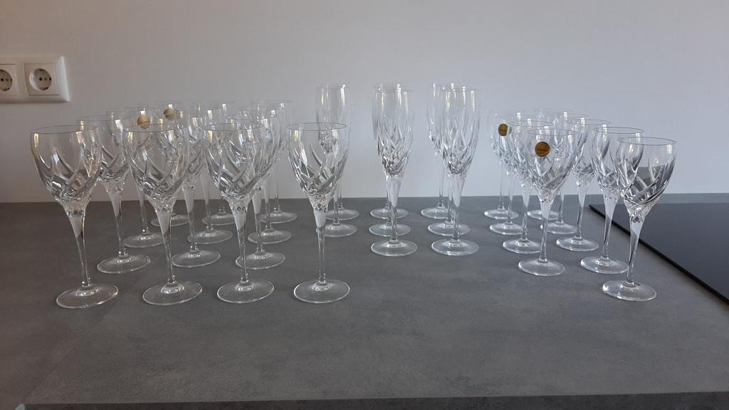 Wedgwood Toscane glazen set compleet rode witte wijn glas, Antiek en Kunst, Ophalen of Verzenden