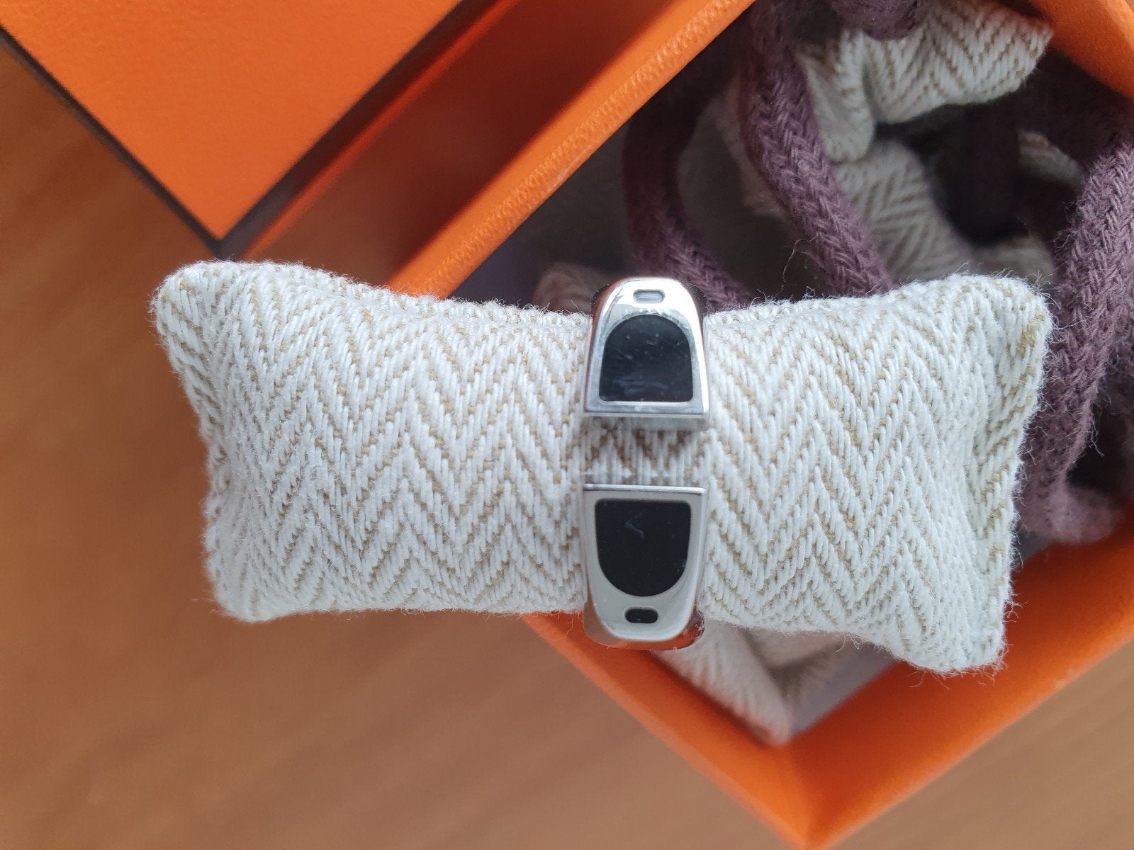 Hermės Etrier ring, Sieraden, Tassen en Uiterlijk, Armbanden, Ophalen, Zo goed als nieuw, Zilver, Staal