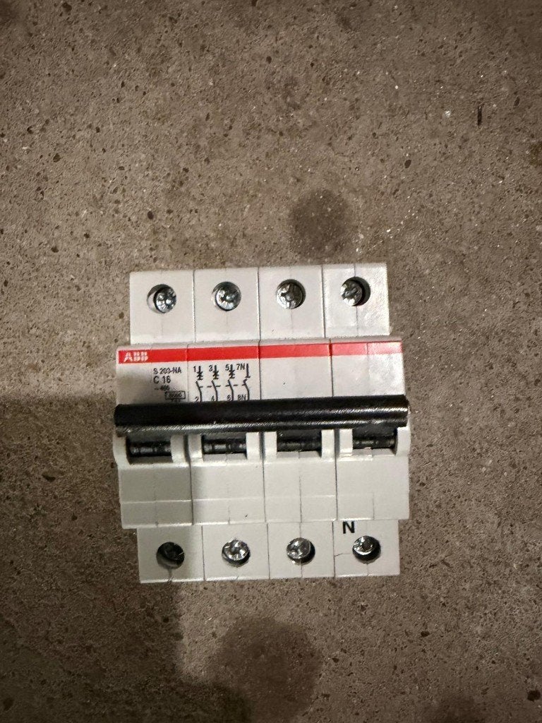 Elektra onderdelen, Ophalen of Verzenden, Zo goed als nieuw, ABB, Installatieautomaat