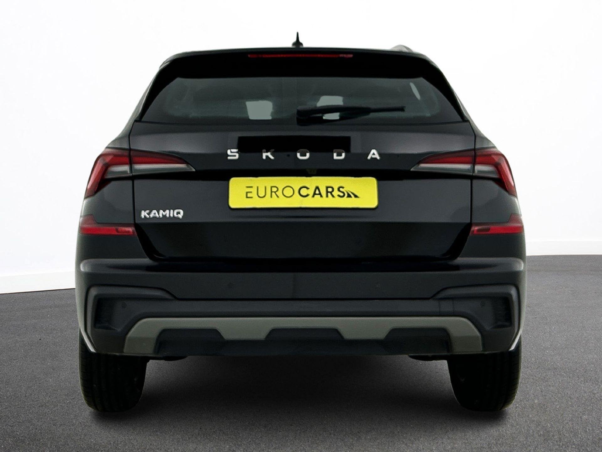 Skoda Kamiq 1.0 TSI Business Edition DSG Navigatie Climate c, Auto's, Gebruikt, Zwart, 3 cilinders, Kamiq