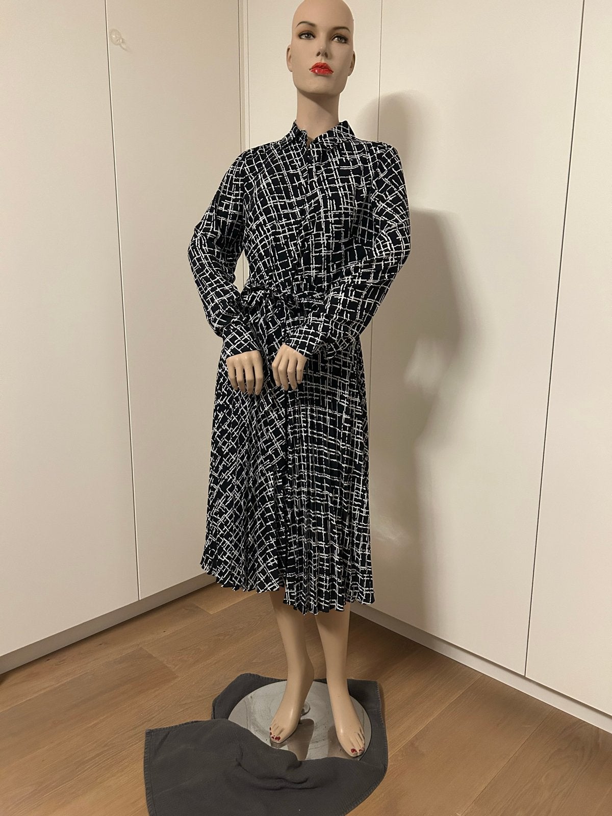 Hobbs London Jurk Zwart/Wit Geruit Maat 38/40 (M), Kleding | Dames, Maat 38/40 (M), Zwart, Ophalen of Verzenden, Zo goed als nieuw